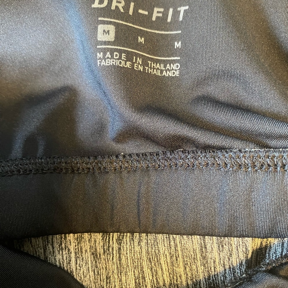 Nike Tank Top - Picture 3 of 3